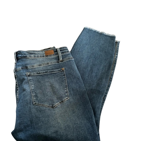 Judy Blue Boyfriend Jeans Sz 22W Straight Leg Medium Stretch Relaxed Plus Size - Picture 3 of 6